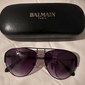 Balmain Aviator Glasses, Black.